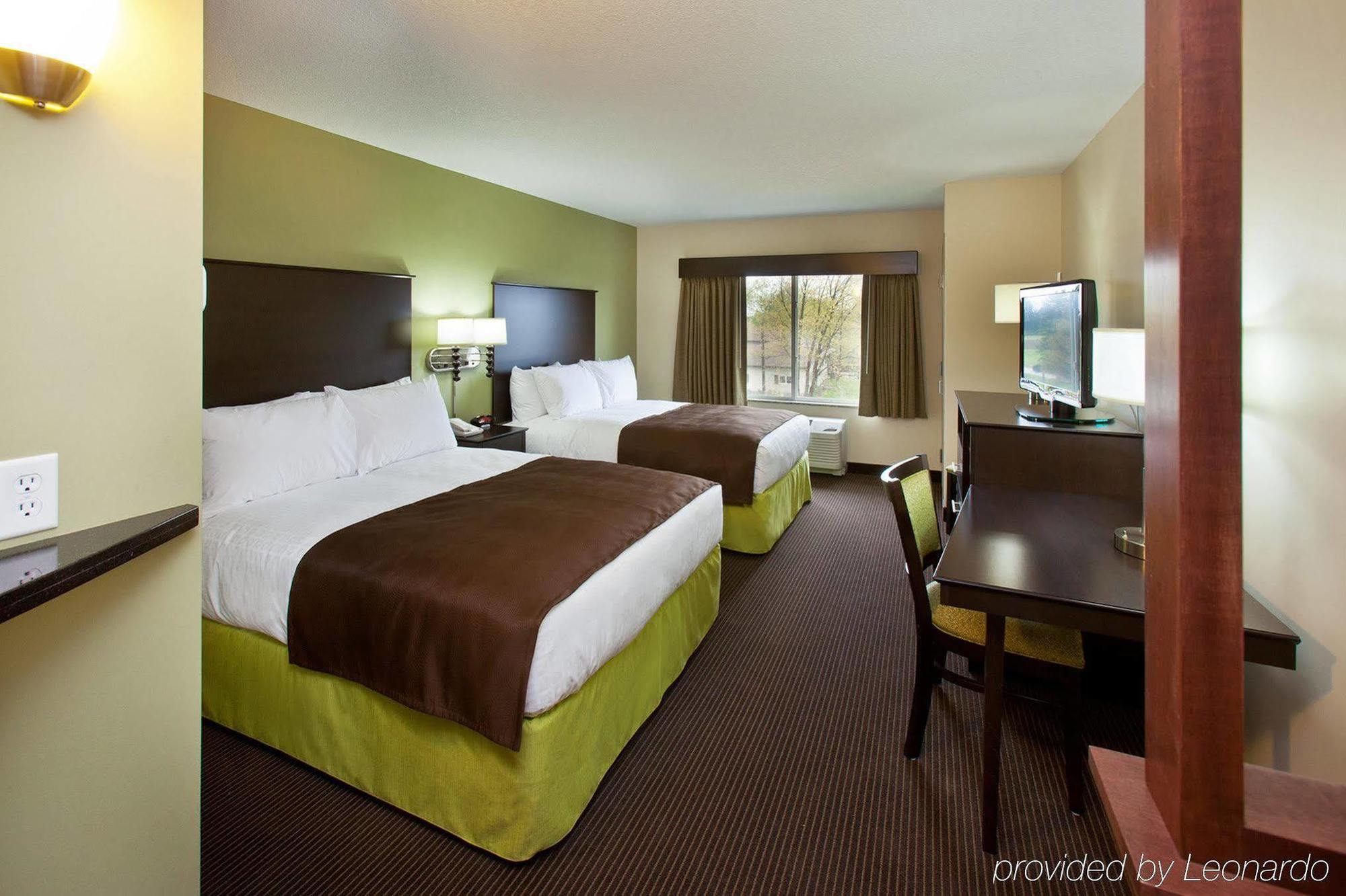 Americinn By Wyndham Fairfield Bagian luar foto